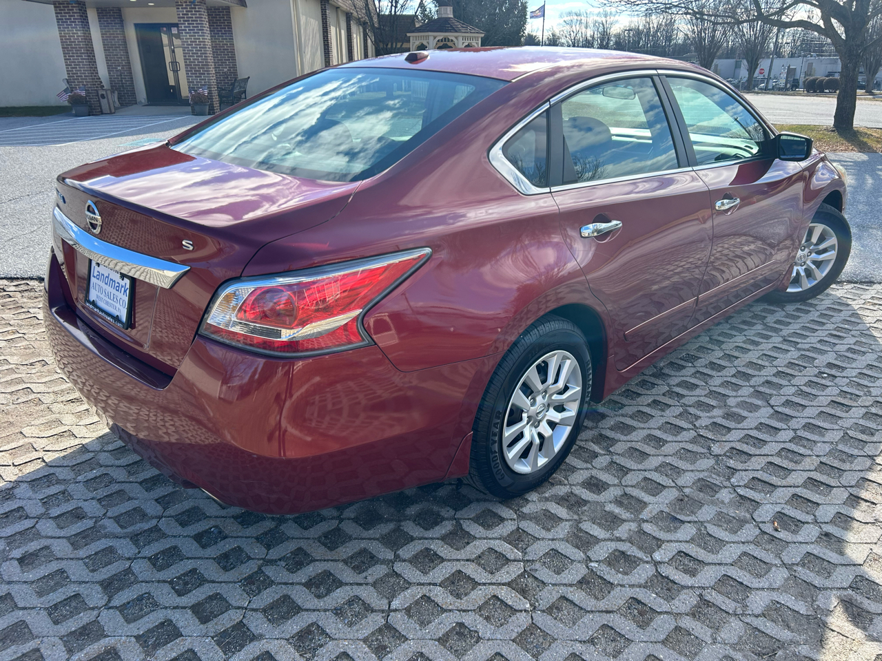Nissan Altima 4dr Sdn I4 2.5 S 2015
