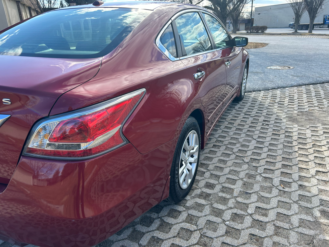 Nissan Altima 4dr Sdn I4 2.5 S 2015