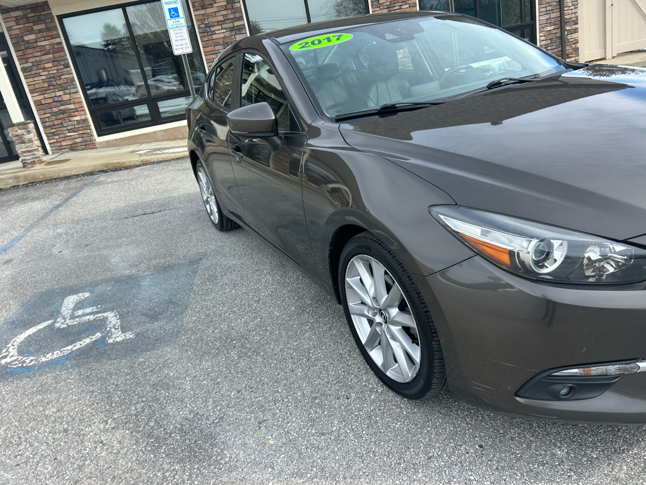 Mazda Mazda3 4-Door Grand Touring Auto 2017