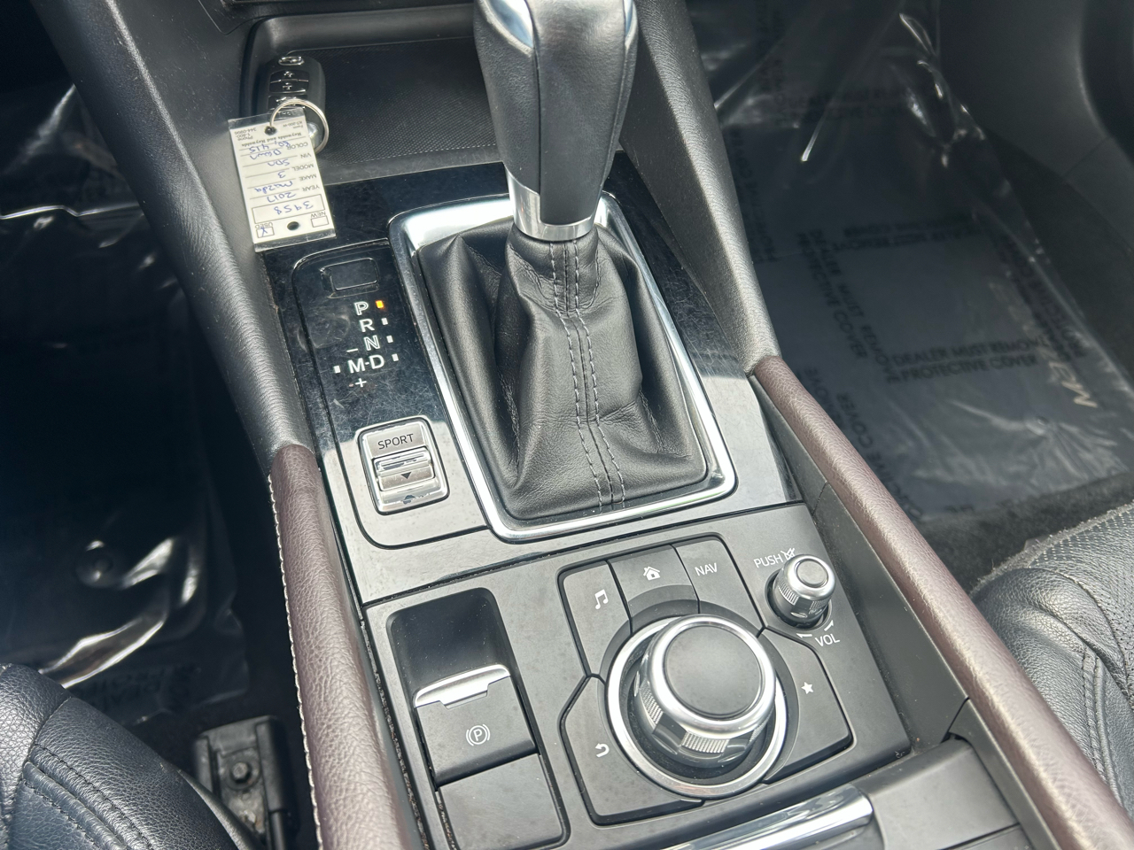 Mazda Mazda3 4-Door Grand Touring Auto 2017