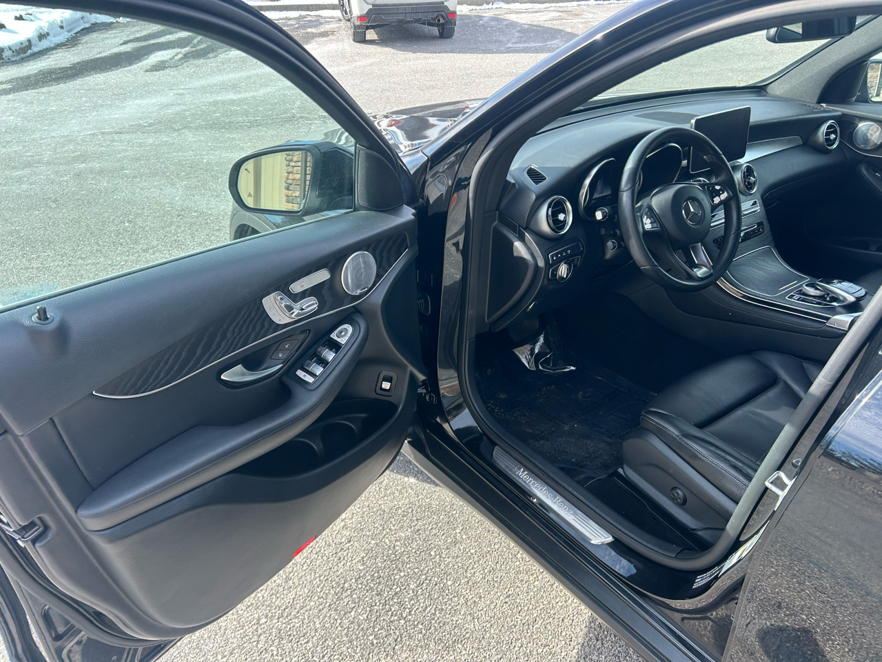 Mercedes-Benz GLC GLC 300 4MATIC SUV 2018