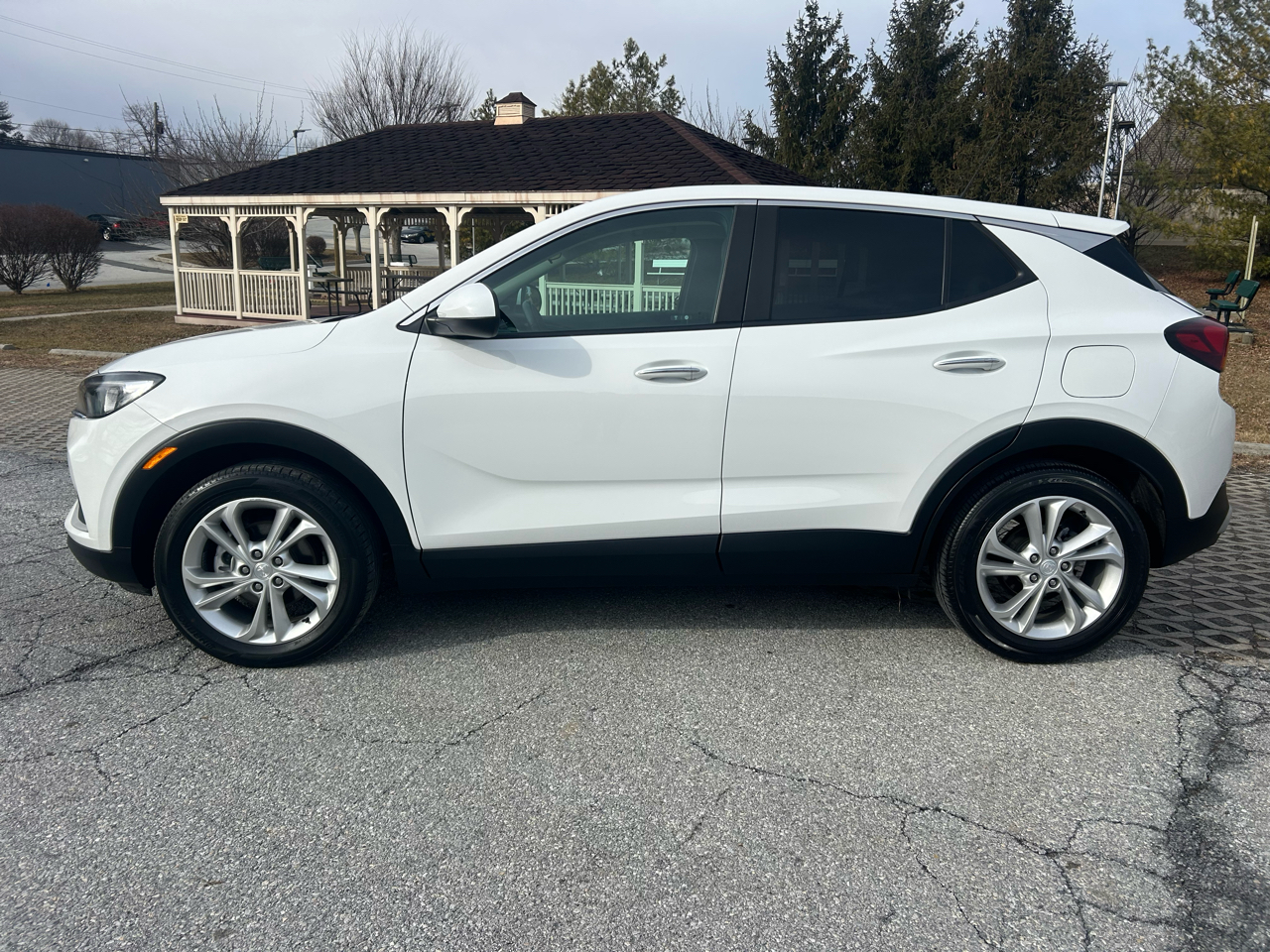Buick Encore GX FWD 4dr Preferred 2023