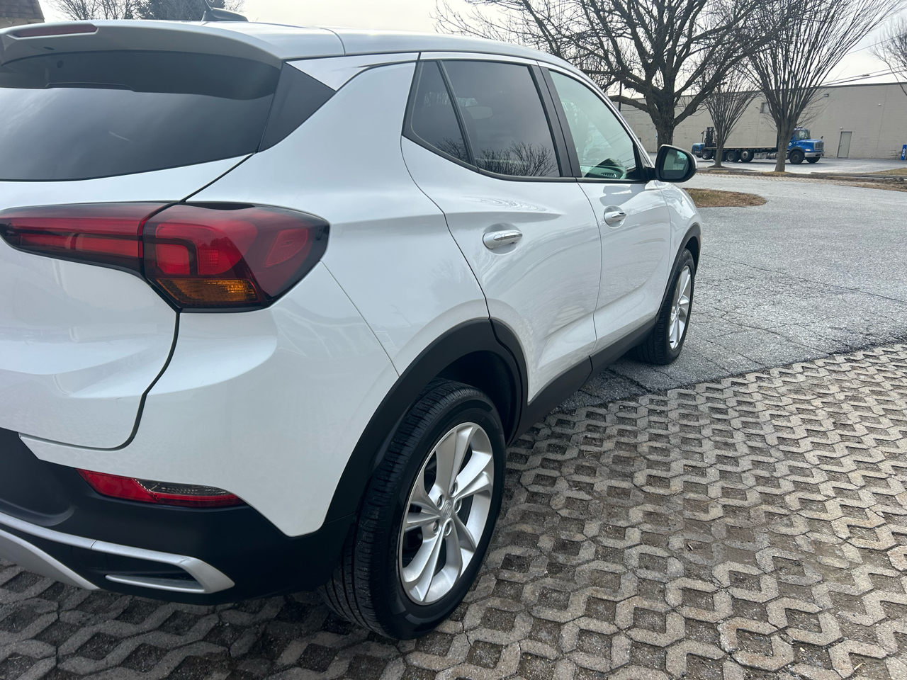 Buick Encore GX FWD 4dr Preferred 2023