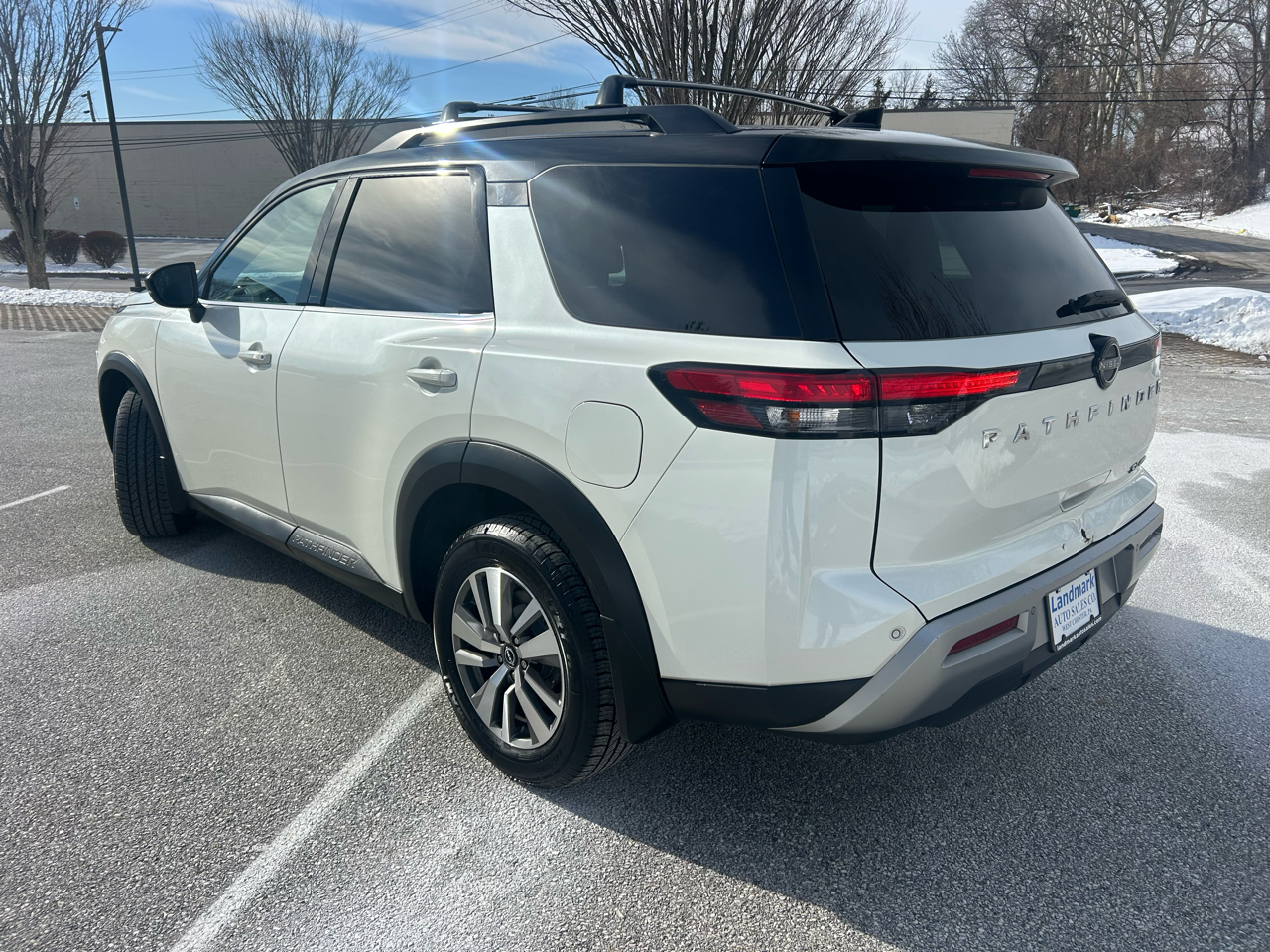 Nissan Pathfinder SL 4WD 2022