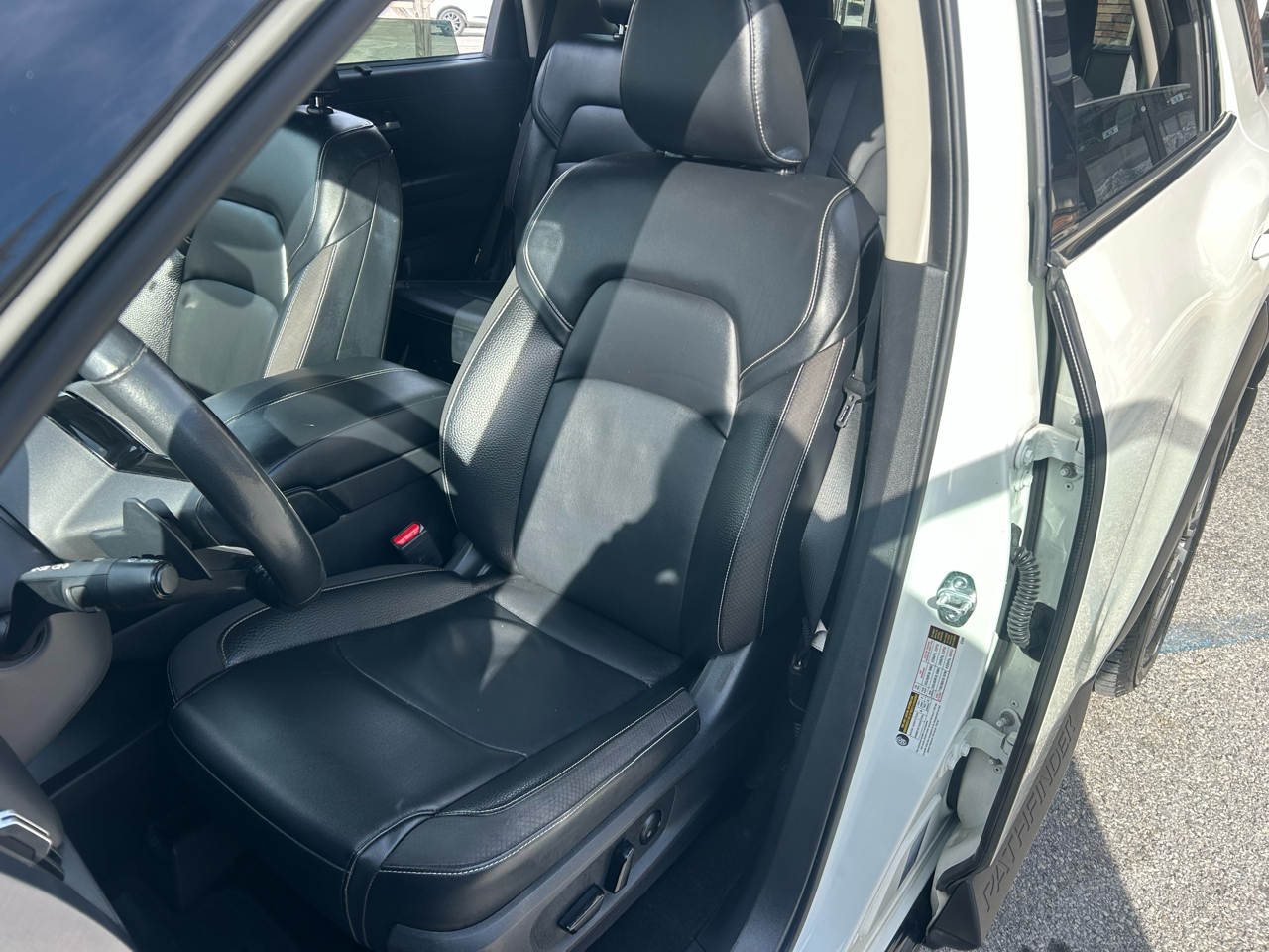 Nissan Pathfinder SL 4WD 2022