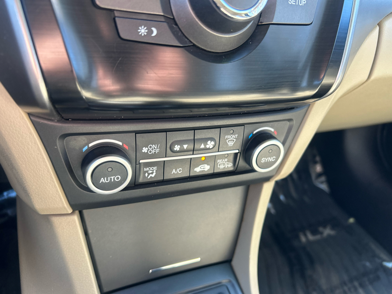 Acura ILX 4dr Sdn 2016