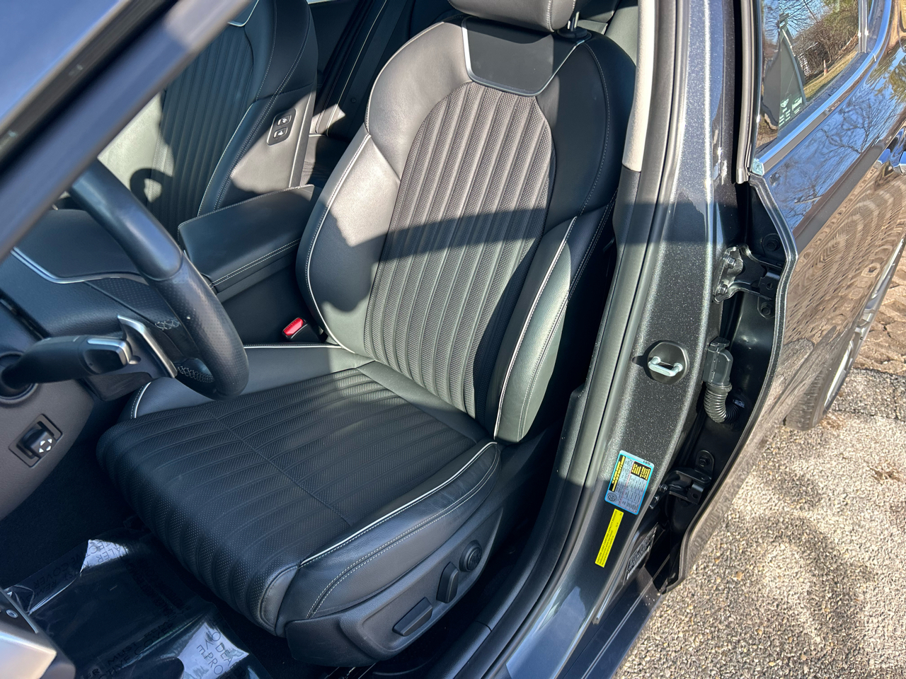 Genesis G70 2.0T Advanced AWD 2019