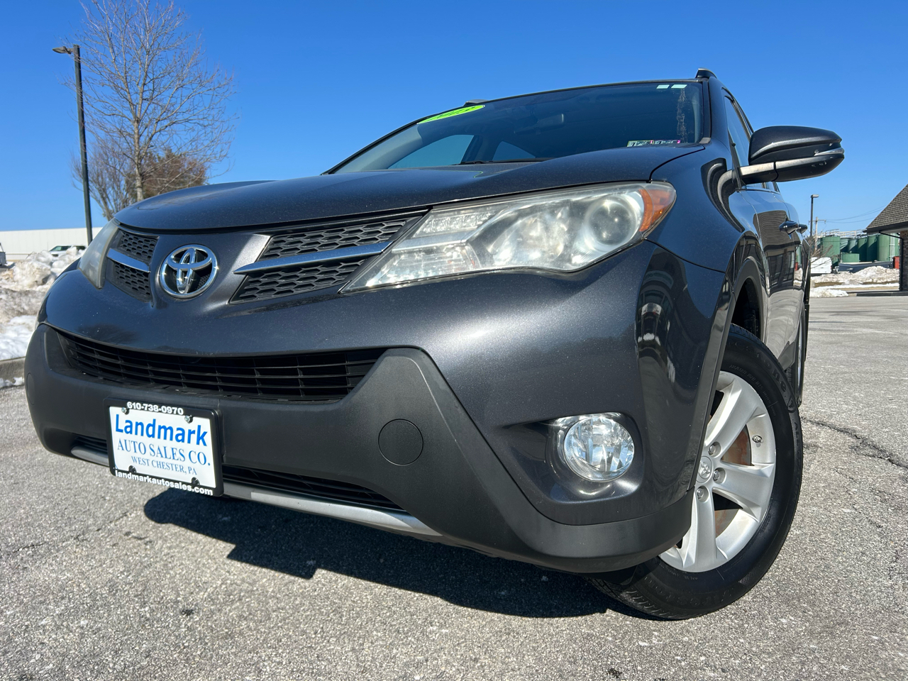 Toyota RAV4 AWD 4dr XLE (Natl) 2013
