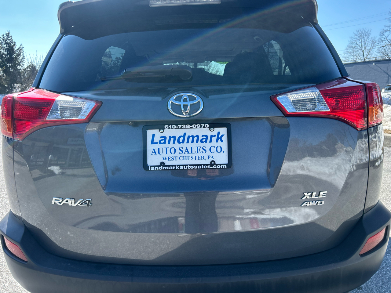 Toyota RAV4 AWD 4dr XLE (Natl) 2013