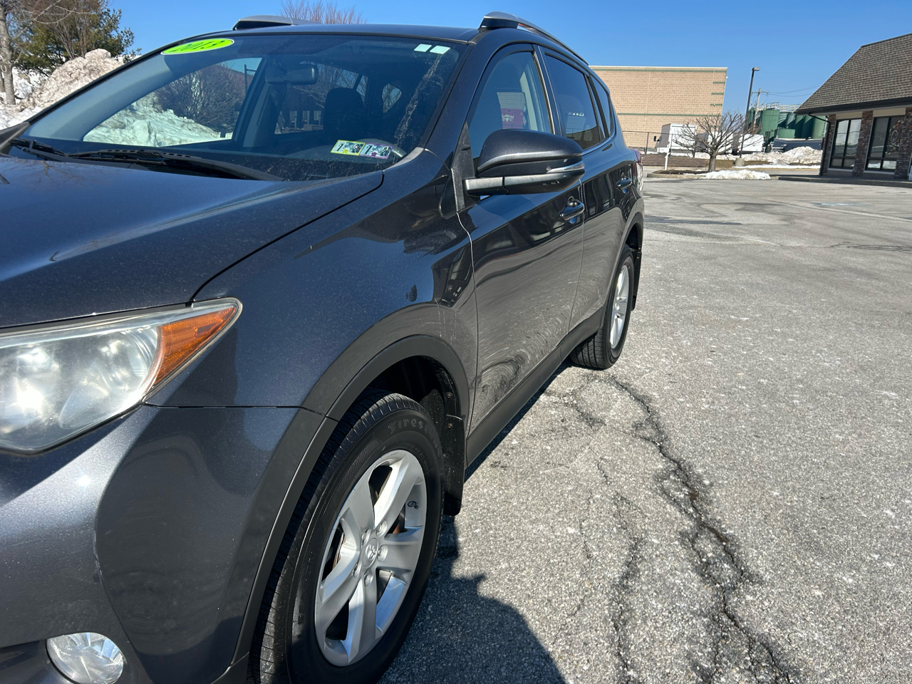 Toyota RAV4 AWD 4dr XLE (Natl) 2013