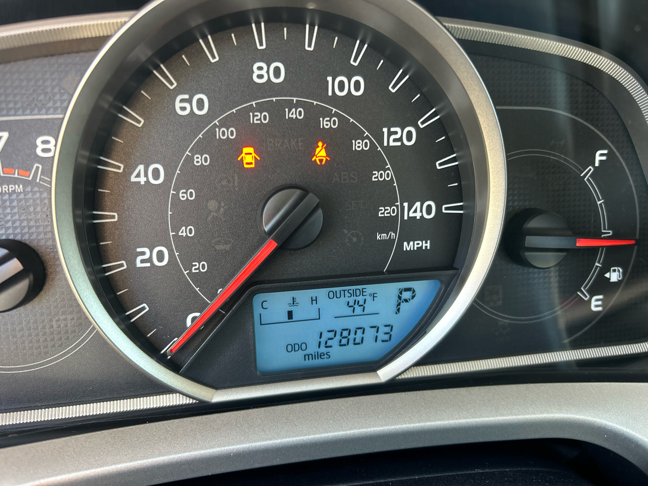 Toyota RAV4 AWD 4dr XLE (Natl) 2013