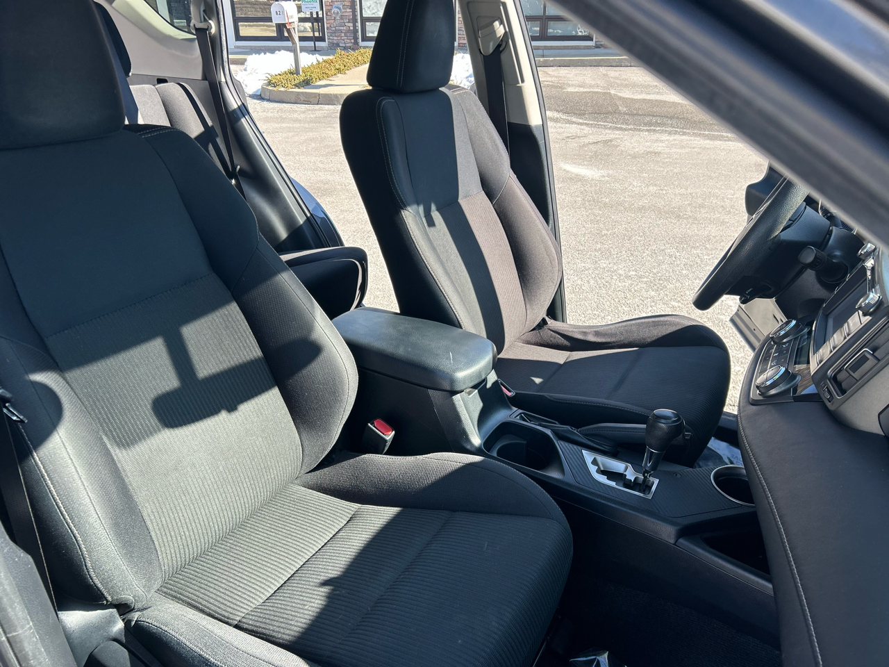 Toyota RAV4 AWD 4dr XLE (Natl) 2013