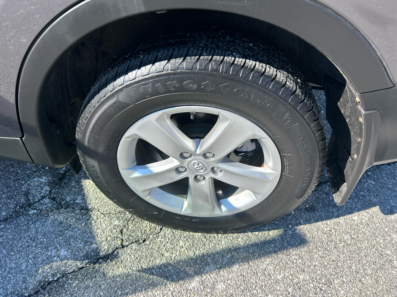 Toyota RAV4 AWD 4dr XLE (Natl) 2013