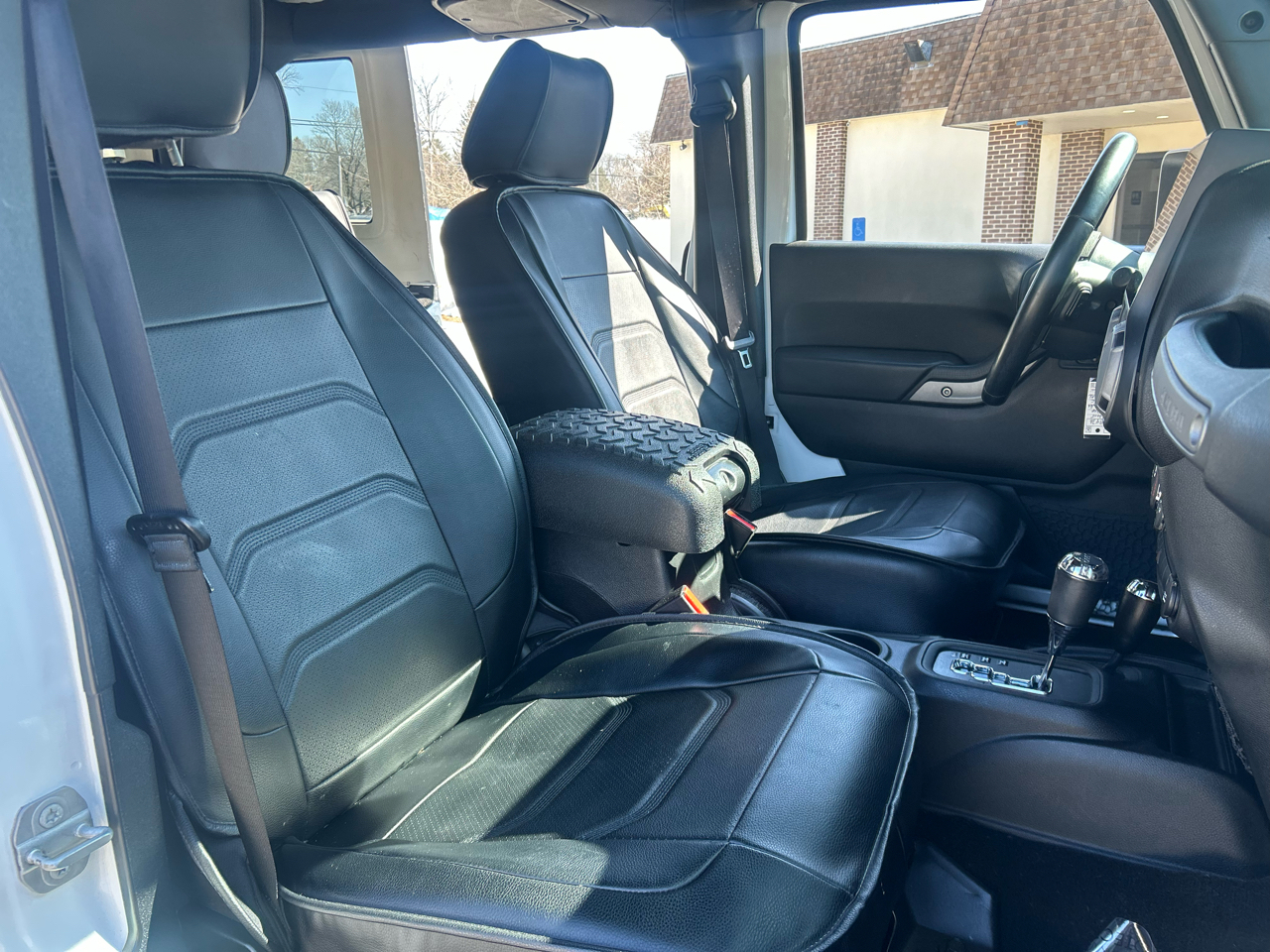 Jeep Wrangler Unlimited 4WD 4dr Sport 2015