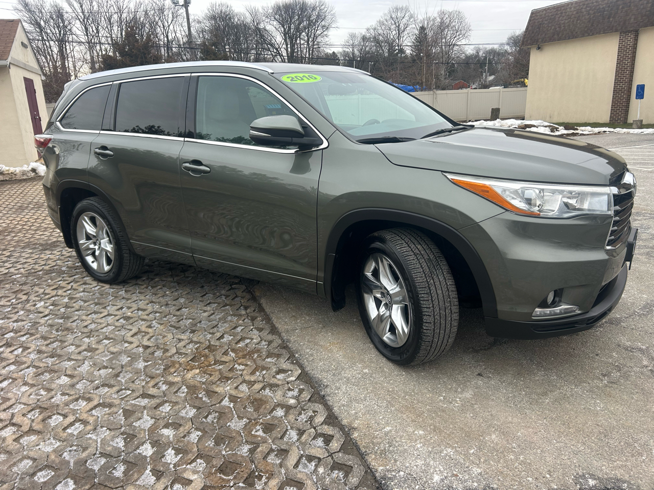 Toyota Highlander AWD 4dr V6 Limited (Natl) 2016