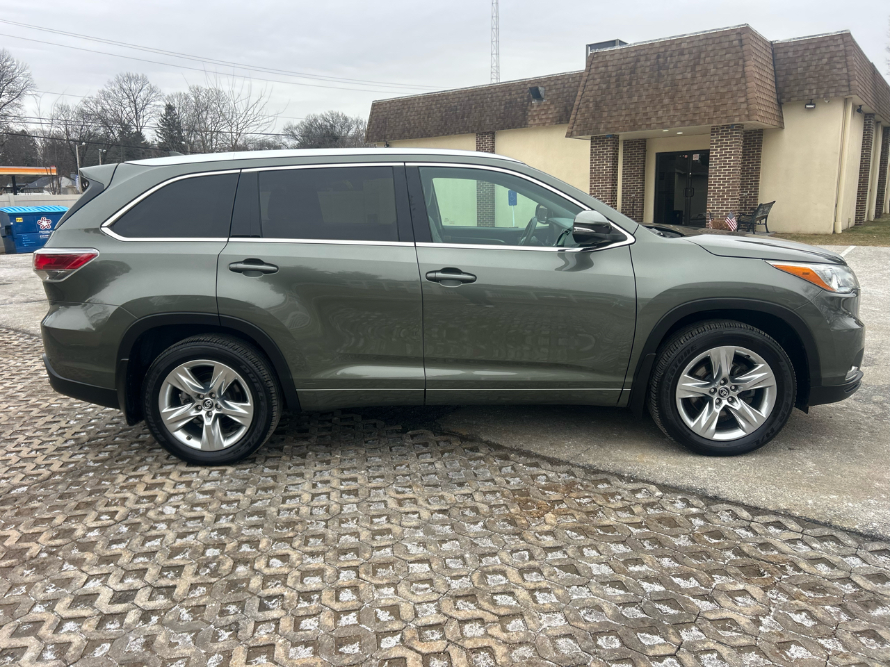 Toyota Highlander AWD 4dr V6 Limited (Natl) 2016