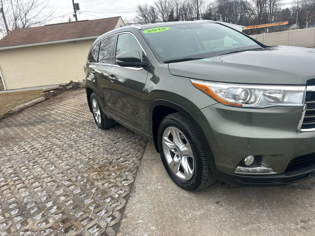Toyota Highlander AWD 4dr V6 Limited (Natl) 2016