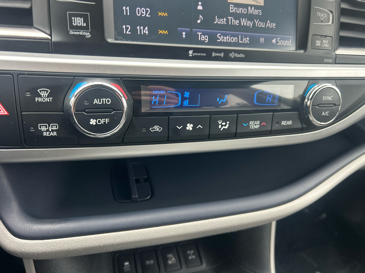 Toyota Highlander AWD 4dr V6 Limited (Natl) 2016