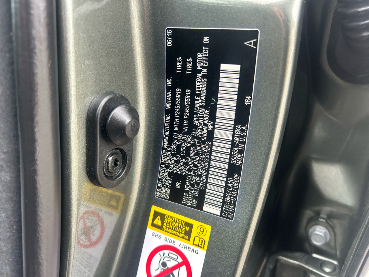 Toyota Highlander AWD 4dr V6 Limited (Natl) 2016