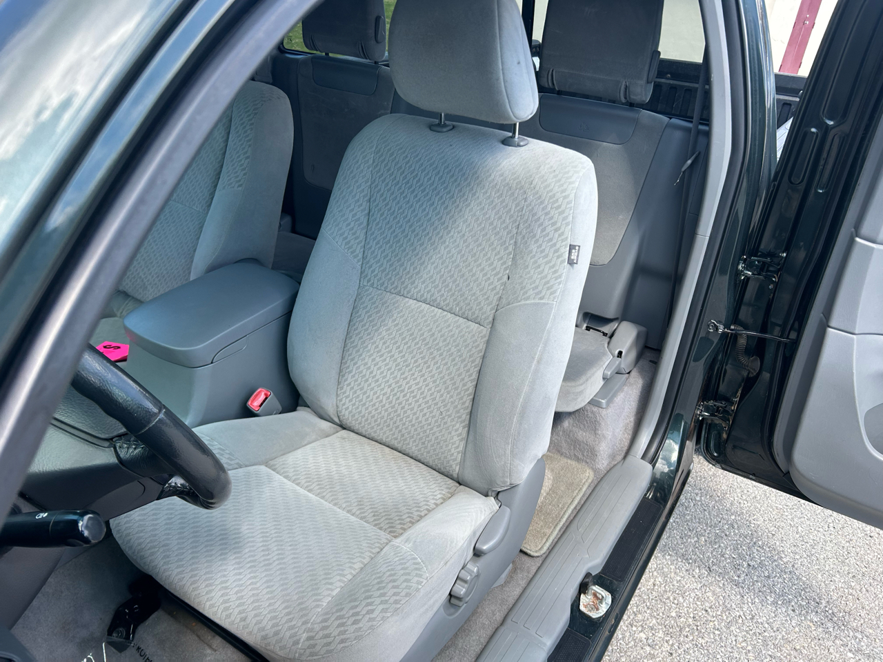 Toyota Tacoma 2WD Access V6 AT PreRunner (Natl) 2010