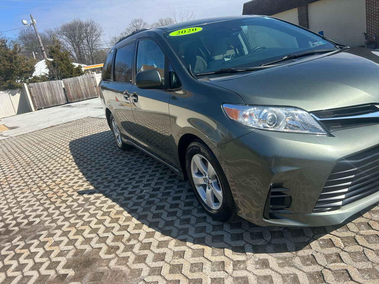 Toyota Sienna LE Auto Access Seat FWD 7-Passenger (Natl) 2020