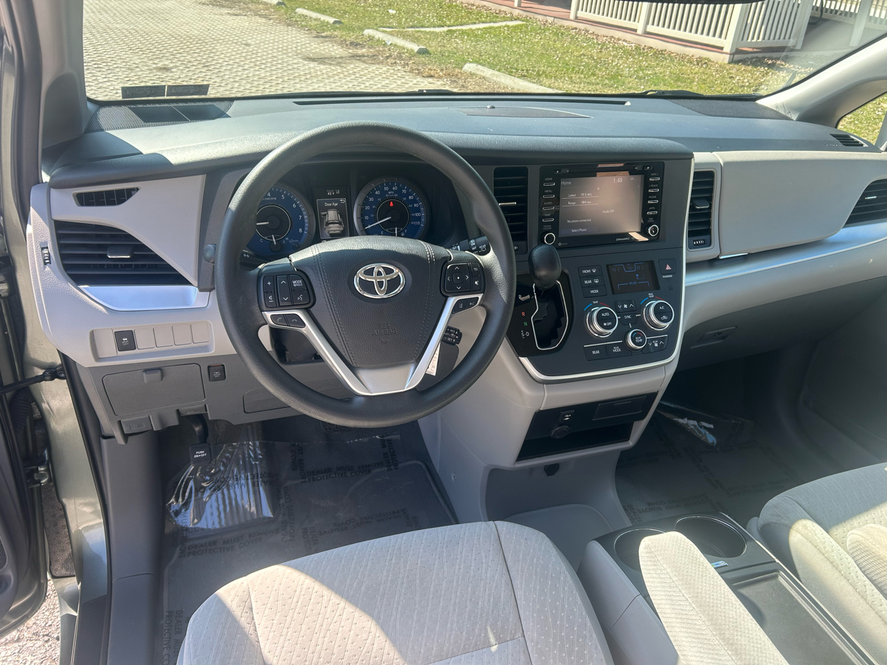 Toyota Sienna LE Auto Access Seat FWD 7-Passenger (Natl) 2020