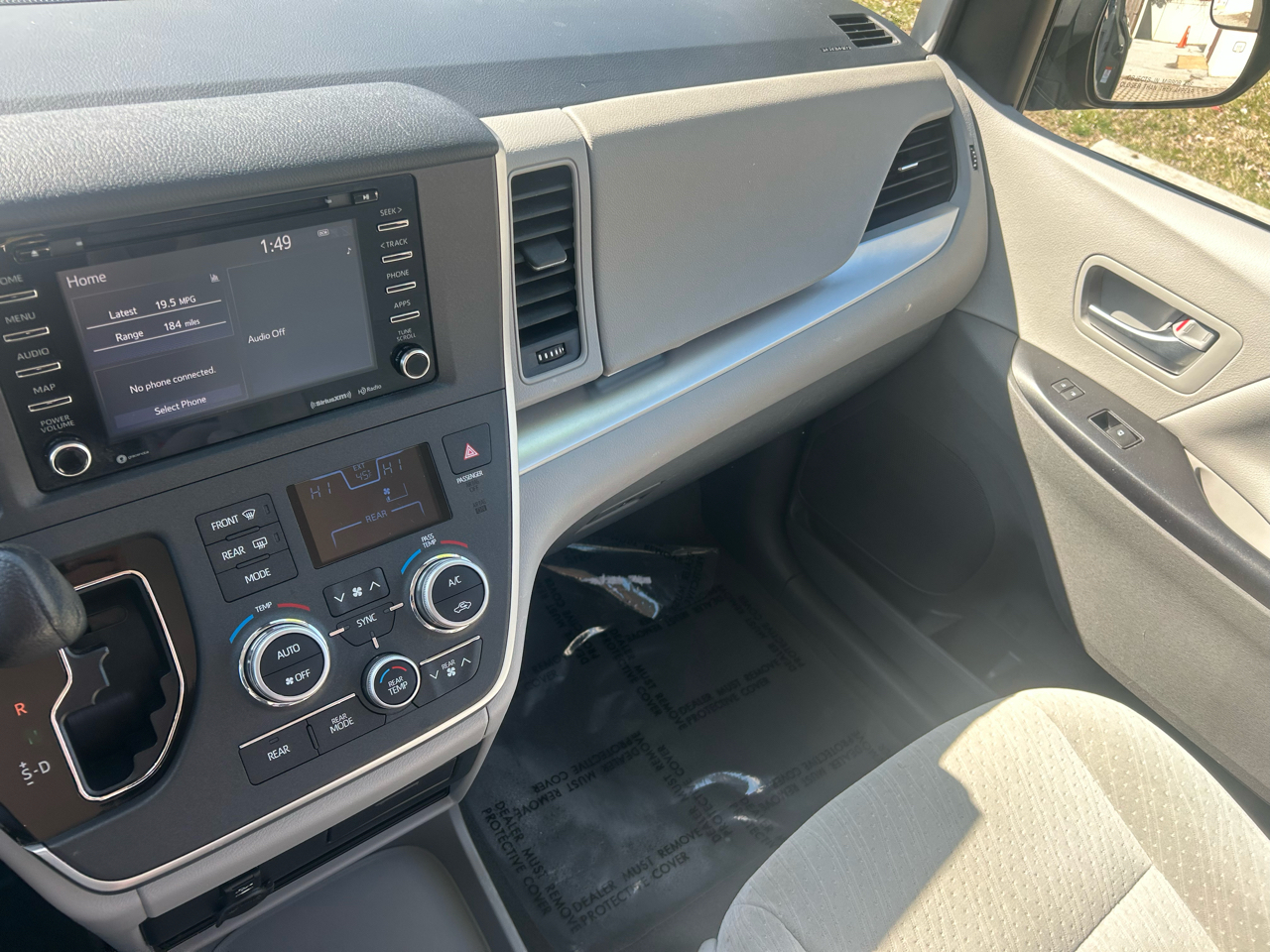 Toyota Sienna LE Auto Access Seat FWD 7-Passenger (Natl) 2020