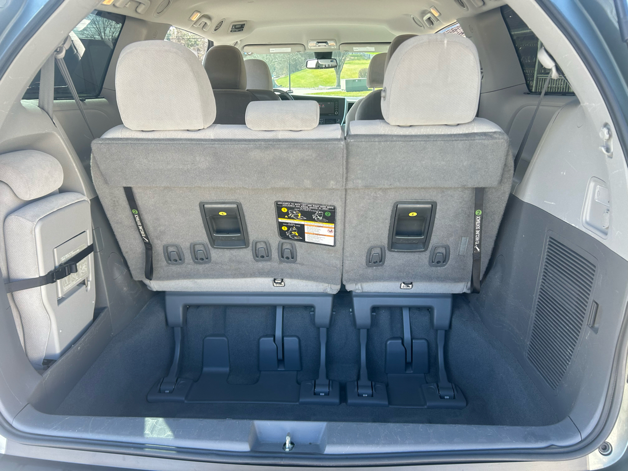 Toyota Sienna LE Auto Access Seat FWD 7-Passenger (Natl) 2020