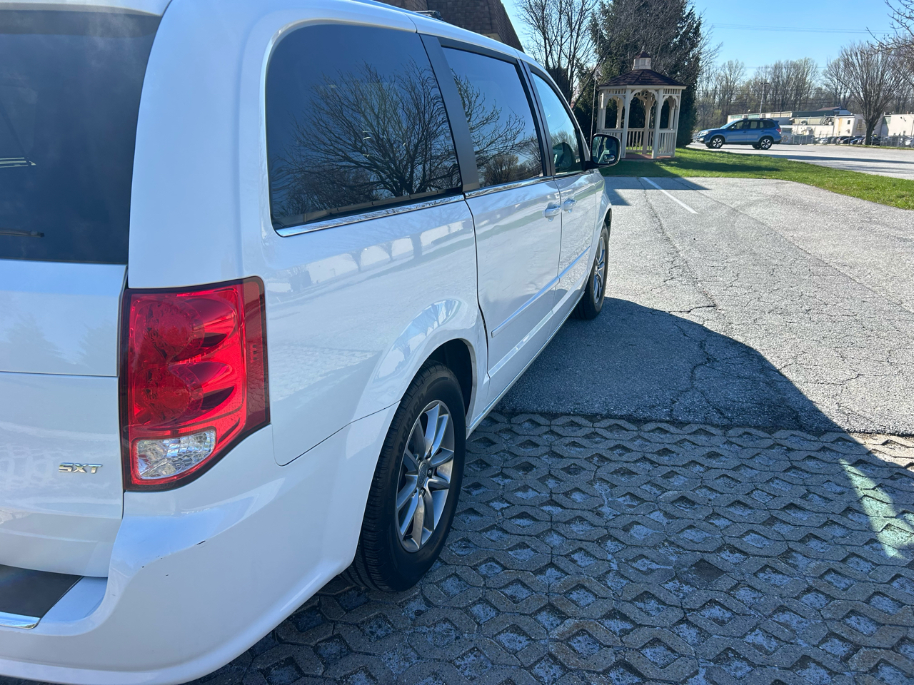 Dodge Grand Caravan 4dr Wgn SXT Plus 2015