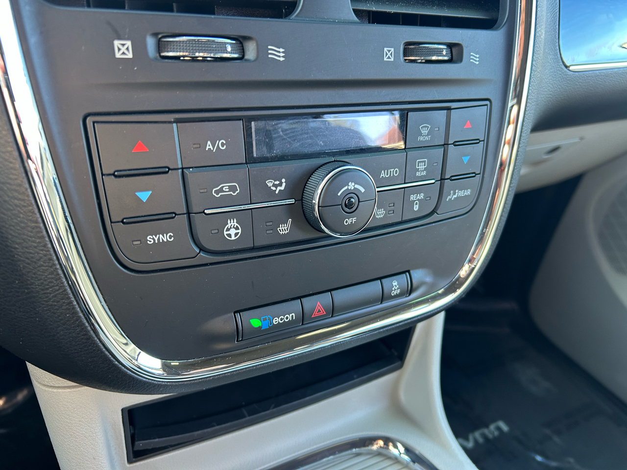 Dodge Grand Caravan 4dr Wgn SXT Plus 2015