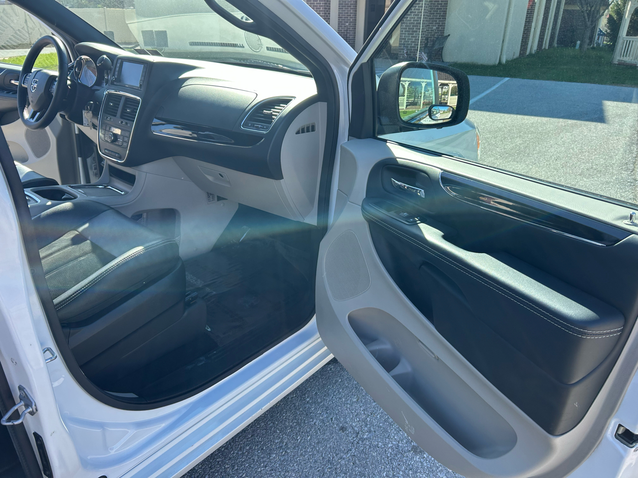 Dodge Grand Caravan 4dr Wgn SXT Plus 2015