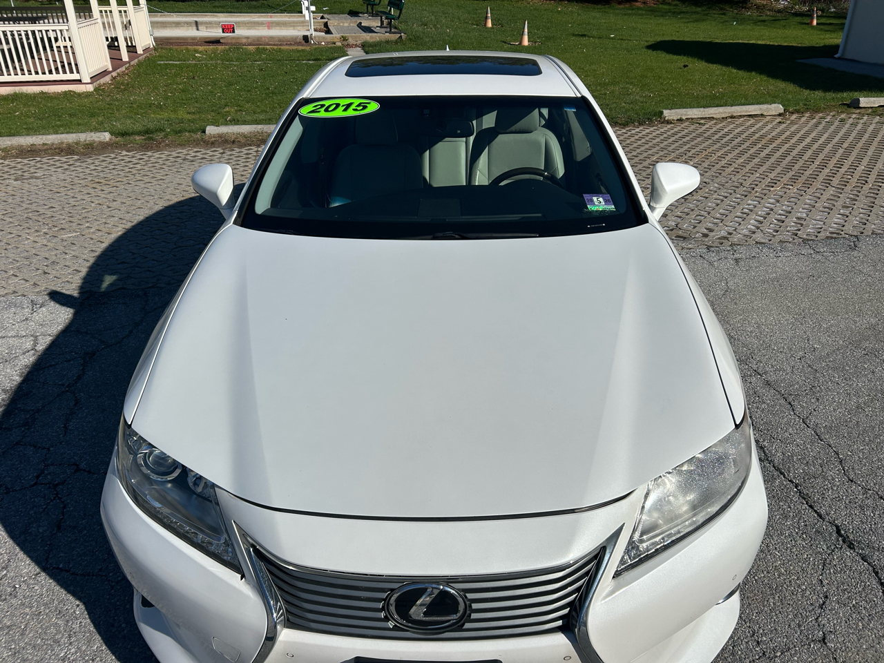 Lexus ES 350 4dr Sdn 2015