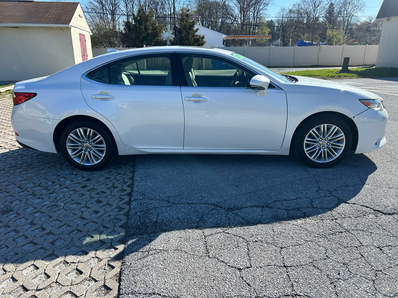 Lexus ES 350 4dr Sdn 2015