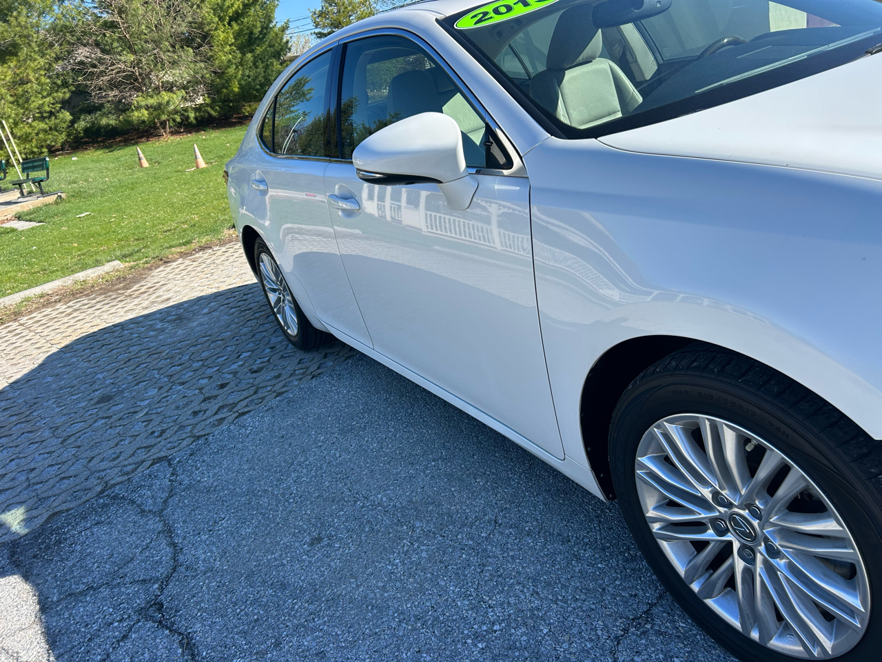 Lexus ES 350 4dr Sdn 2015