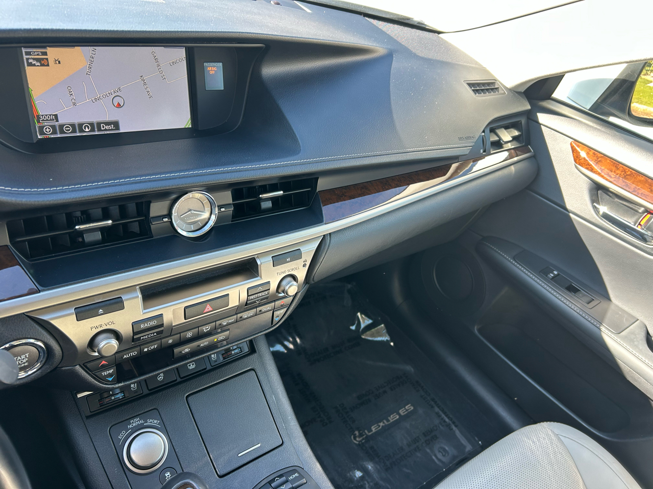 Lexus ES 350 4dr Sdn 2015