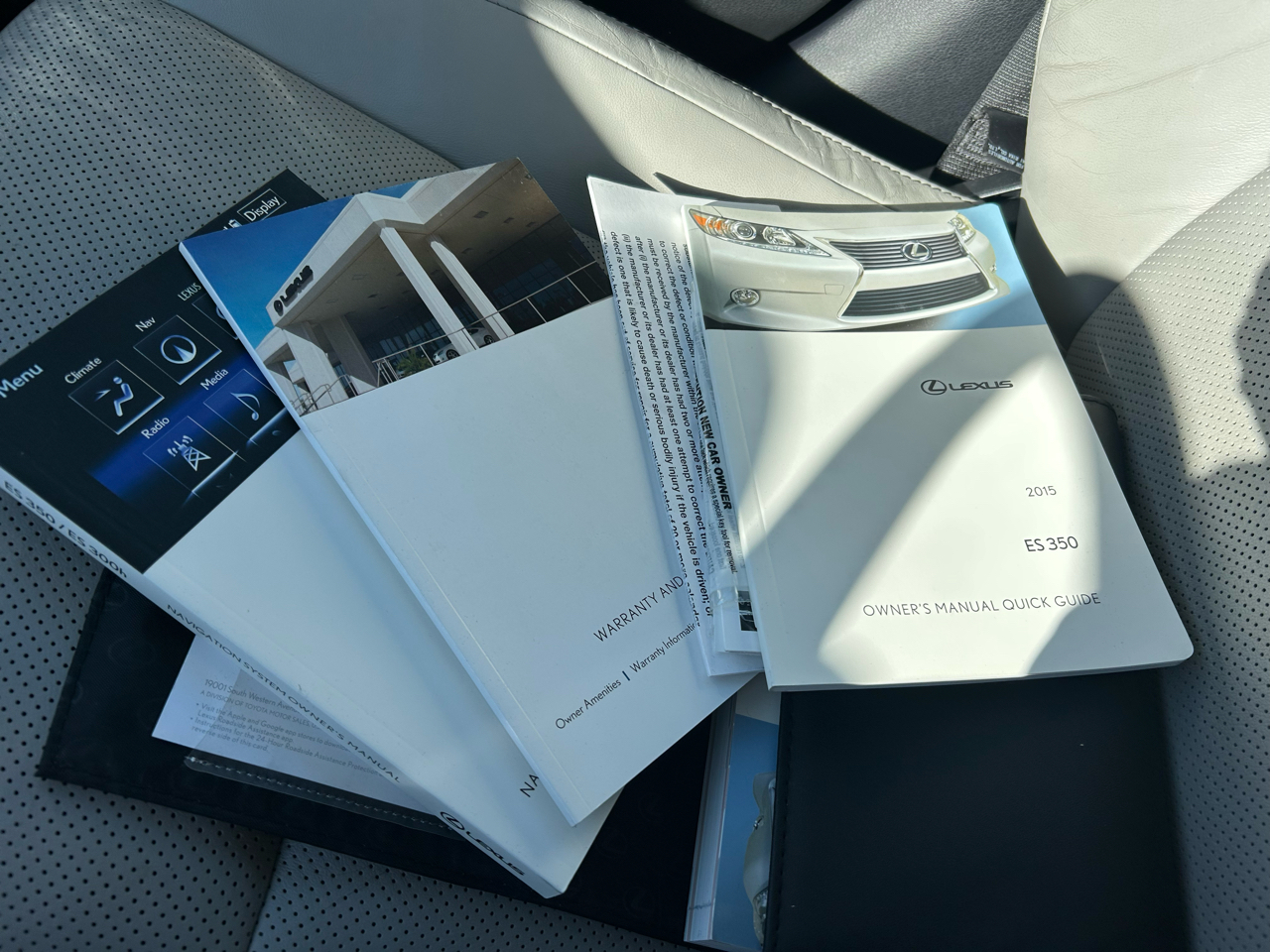 Lexus ES 350 4dr Sdn 2015