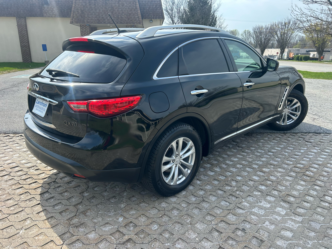 Infiniti QX70 AWD 4dr 2015