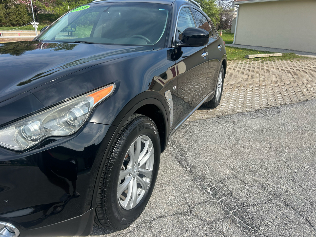 Infiniti QX70 AWD 4dr 2015