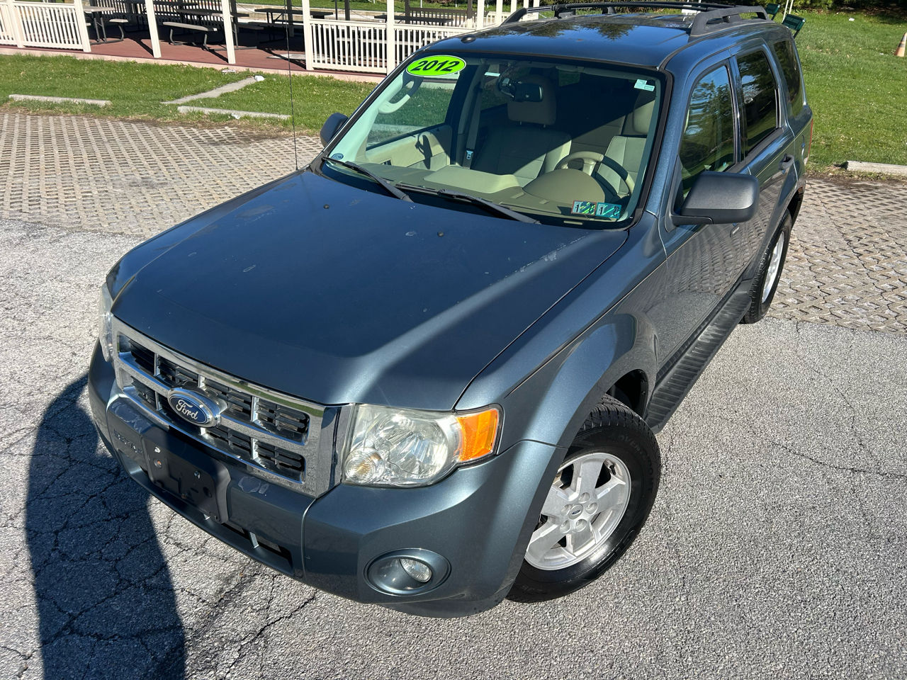 Ford Escape 4WD 4dr XLT 2012