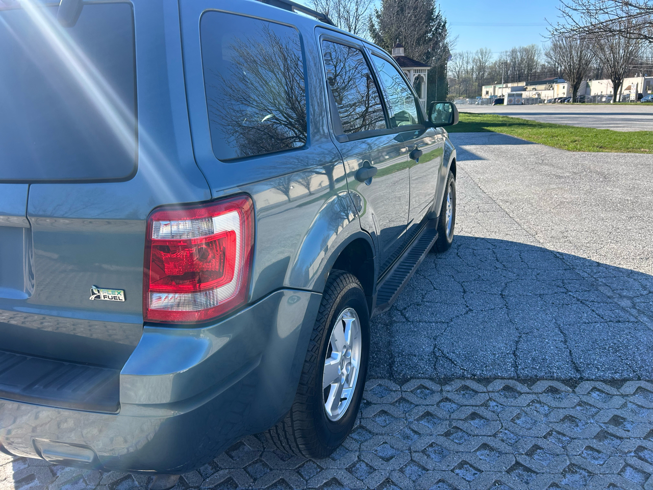 Ford Escape 4WD 4dr XLT 2012