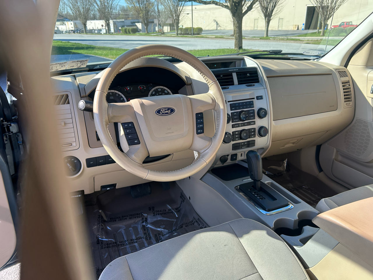 Ford Escape 4WD 4dr XLT 2012