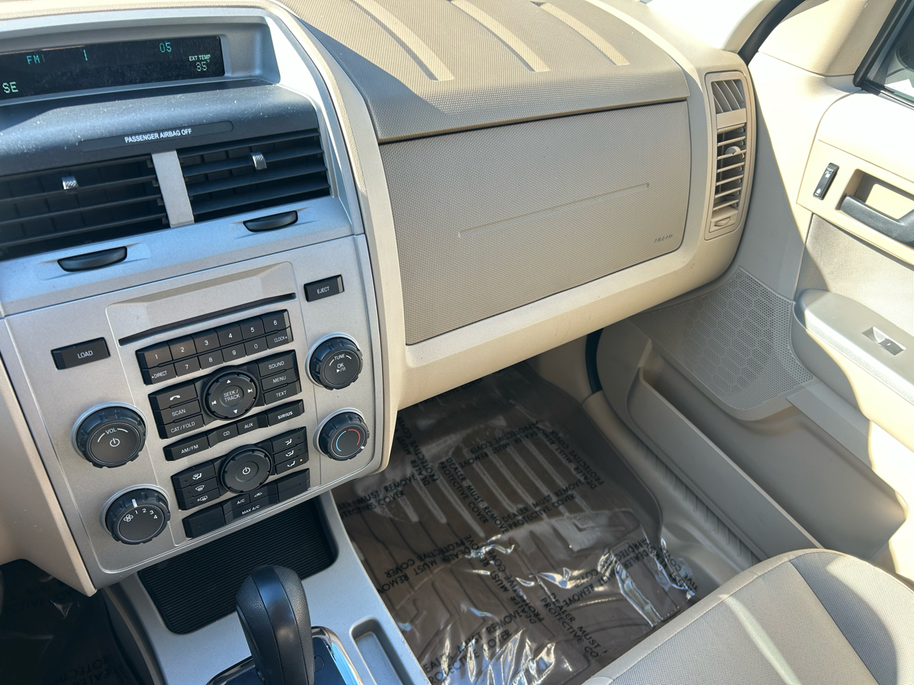 Ford Escape 4WD 4dr XLT 2012