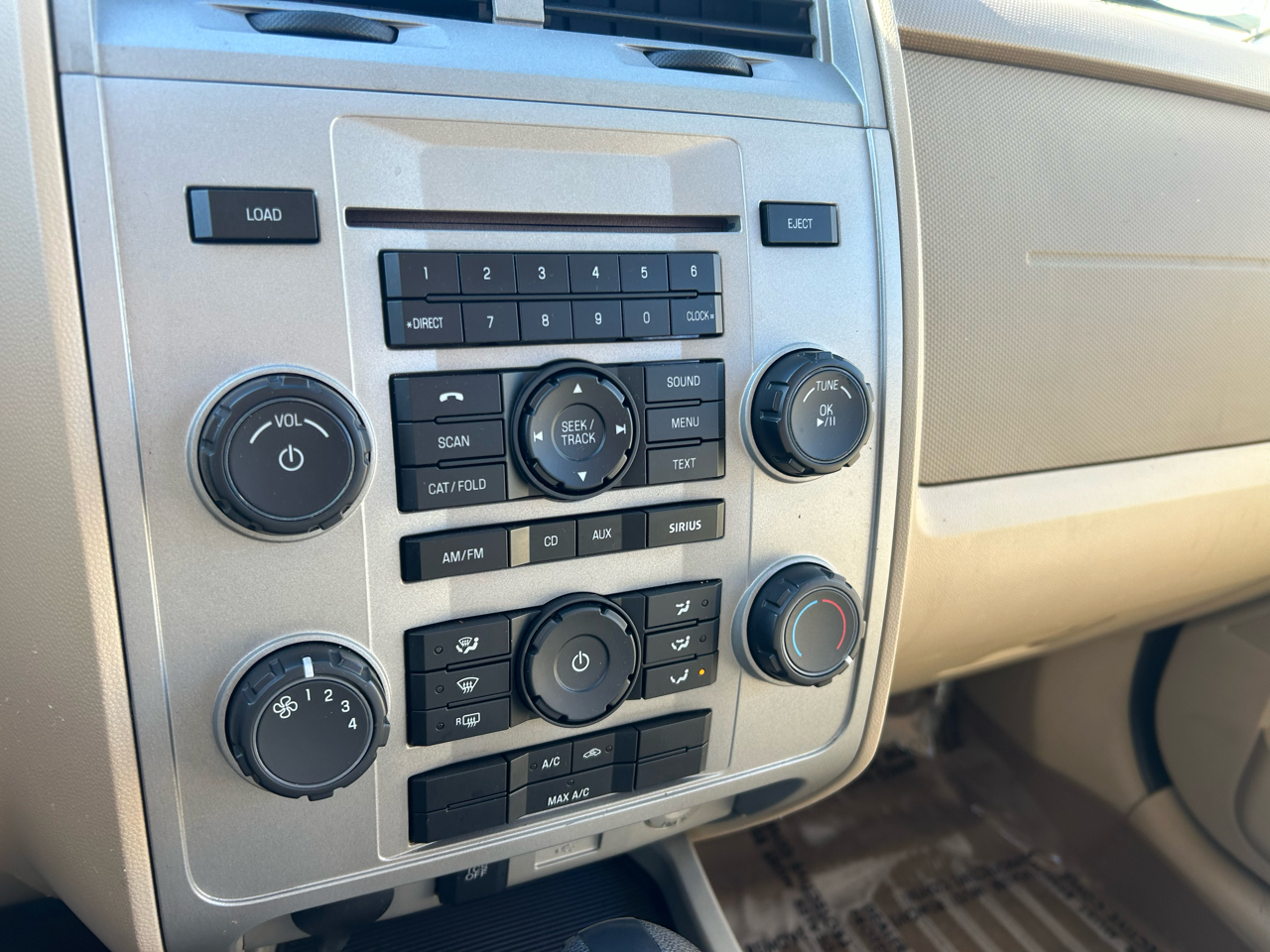 Ford Escape 4WD 4dr XLT 2012