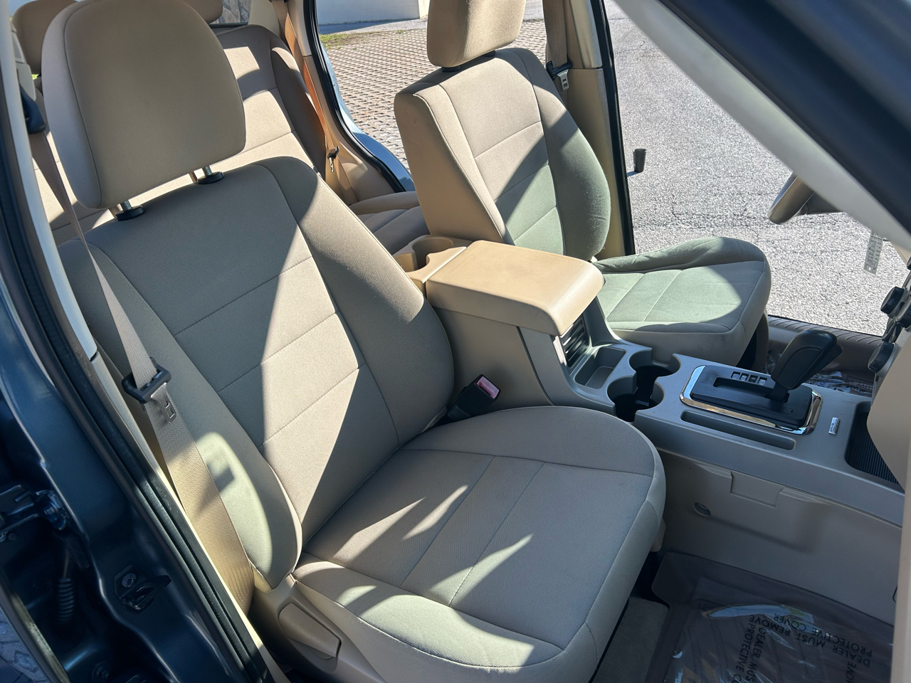 Ford Escape 4WD 4dr XLT 2012