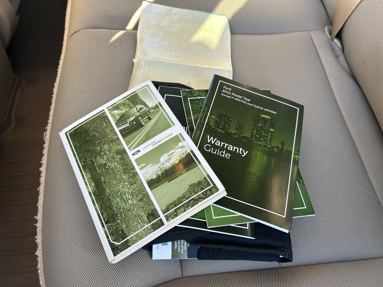 Ford Escape 4WD 4dr XLT 2012