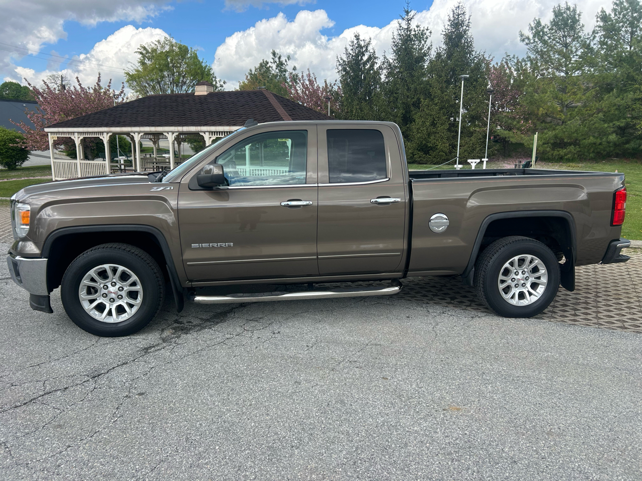 GMC Sierra 1500 2WD Double Cab 143.5" SLE 2014
