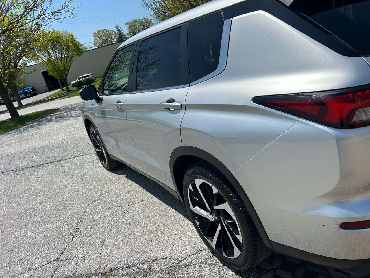 Mitsubishi Outlander ES S-AWC 2022