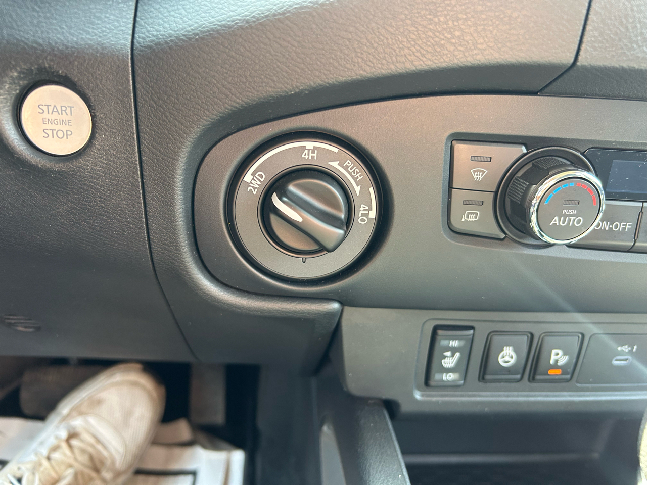 Nissan Frontier Crew Cab 4x4 SV Auto 2022