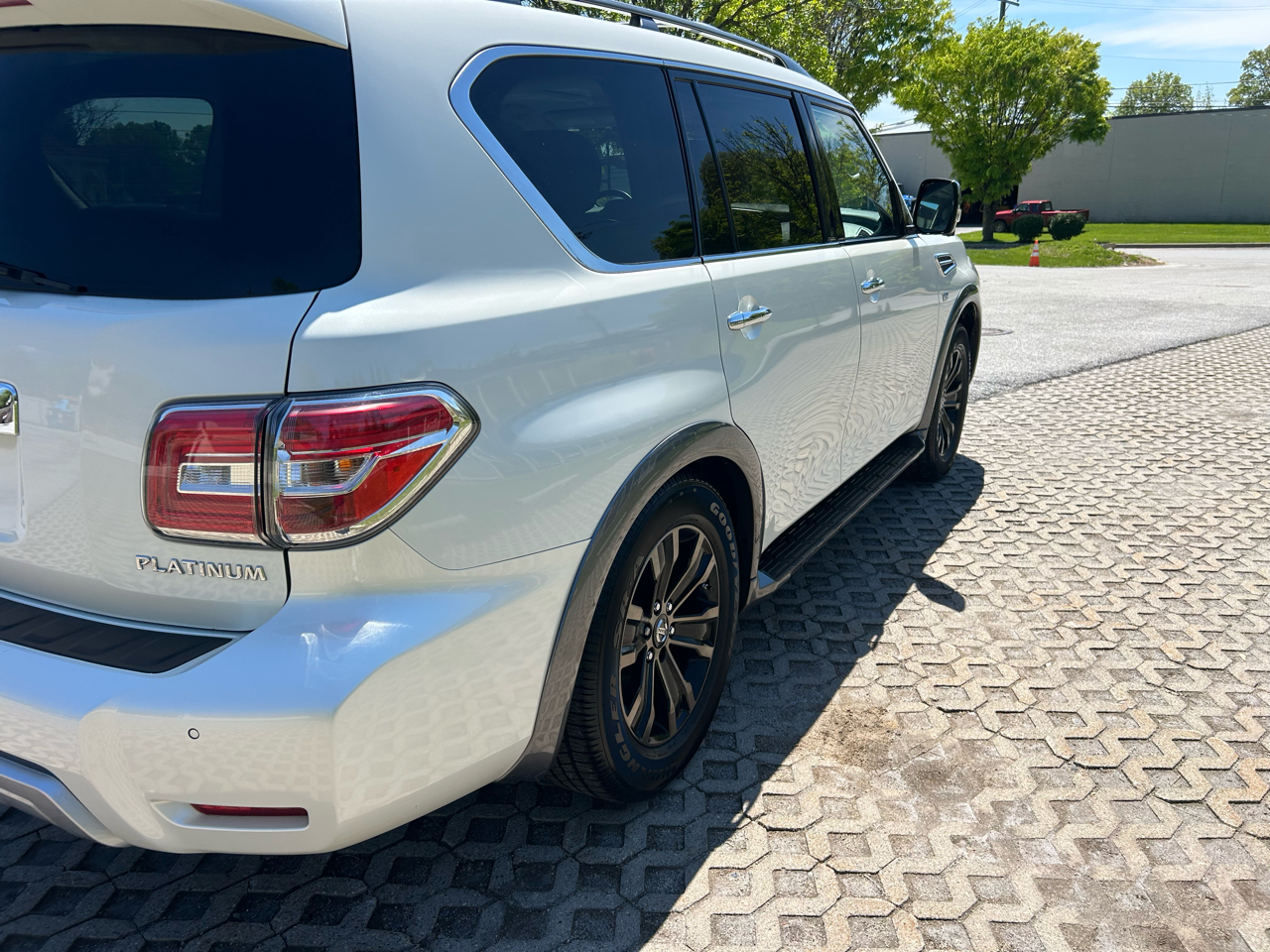 Nissan Armada 4x4 Platinum 2018