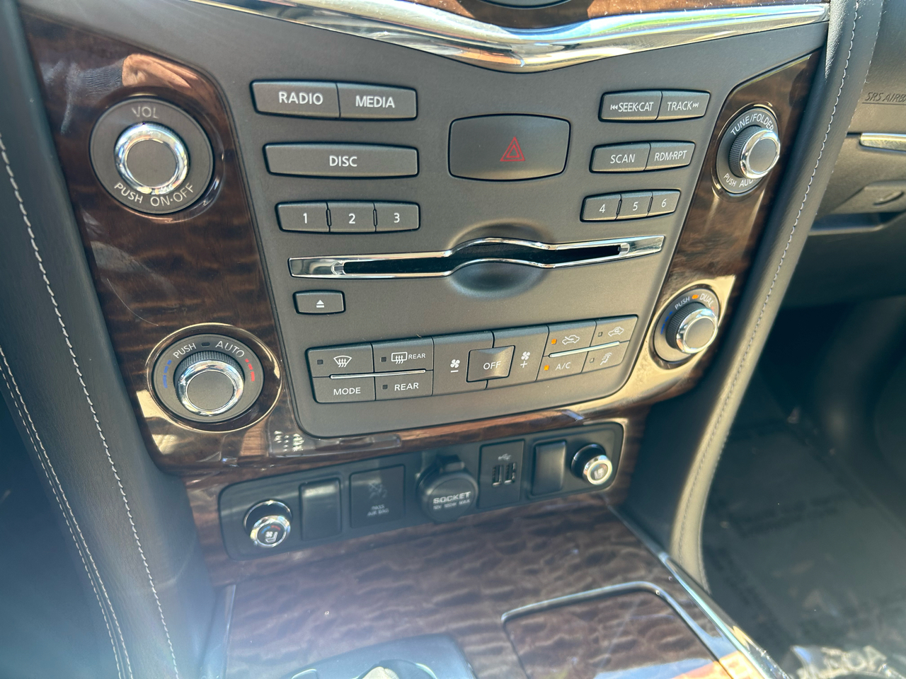 Nissan Armada 4x4 Platinum 2018